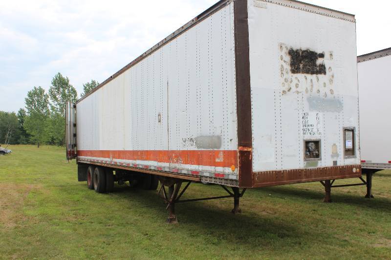 lot 21 image: Brae 45ft. Dry Van Semi-Trailer