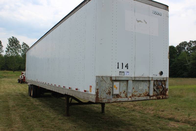 lot 23 image: 1987 Fruehauf 48ft. Dry Van Semi-Trailer