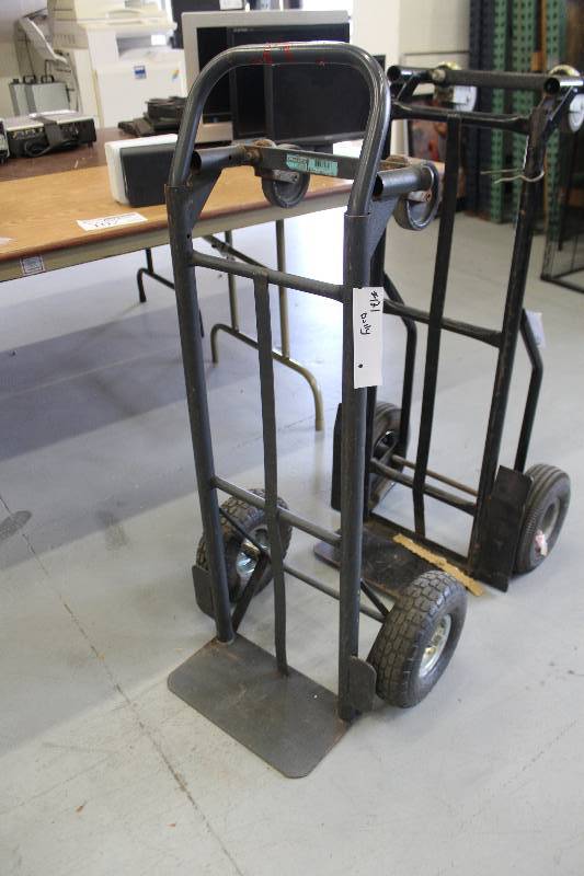 lot 121 image: 2-Wheel Dolly