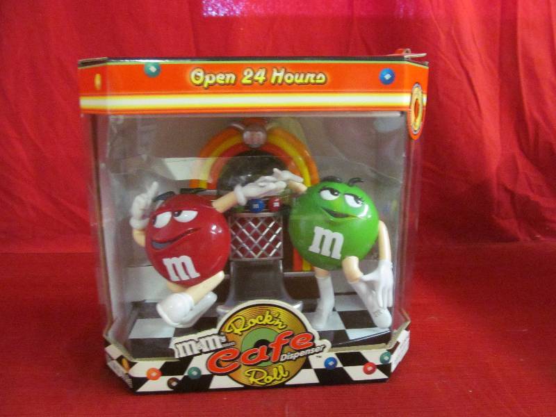 lot 79 image: M&M collectibles