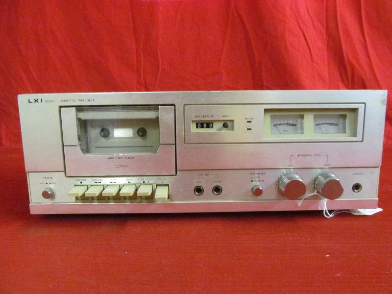 lot 94 image: cassette deck