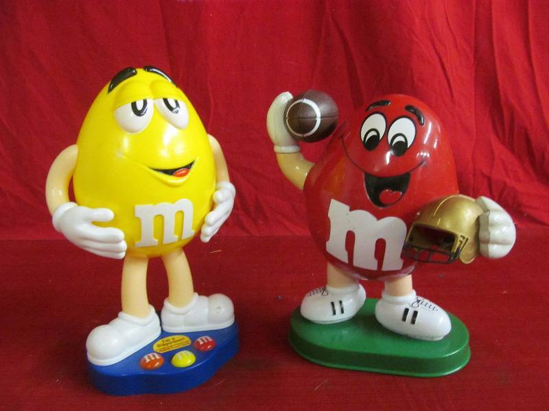 lot 114 image: M&M collectibles