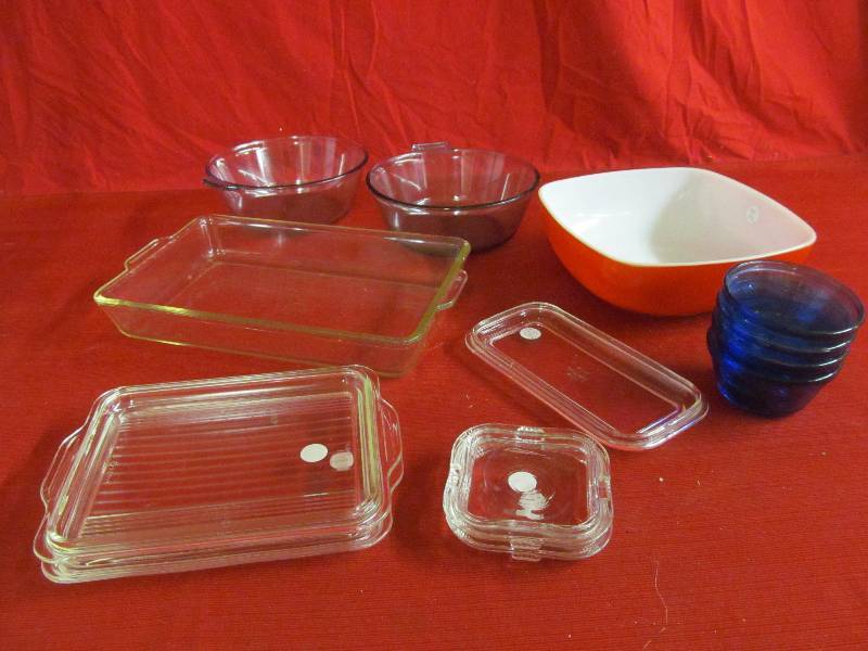 lot 126 image: Pyrex