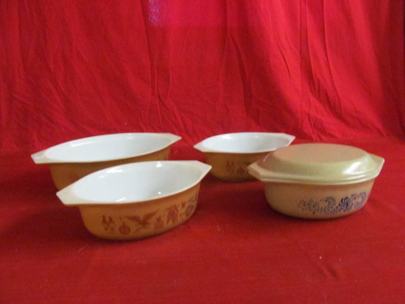 lot 127 image: Pyrex