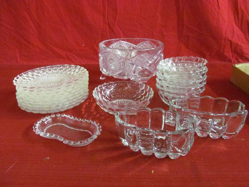 lot 133 image: glassware