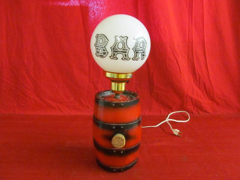 lot 147 image: lamp