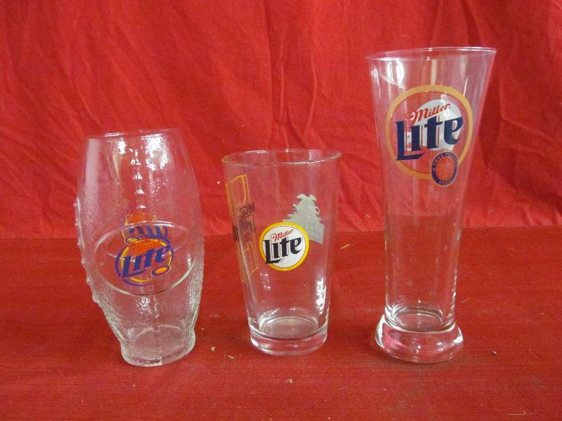 lot 153 image: advertising