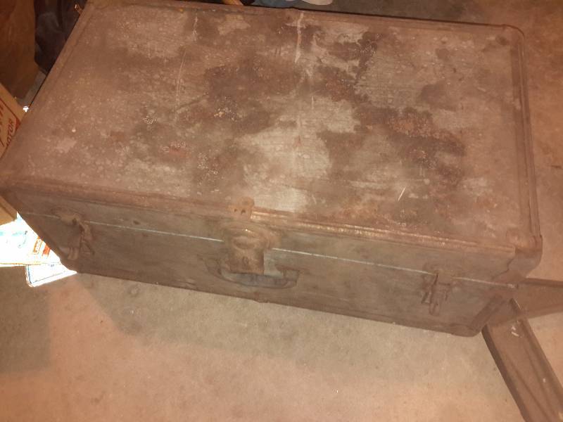 lot 50 image: Vintage All wood storage box.. Wagon wheel spokes