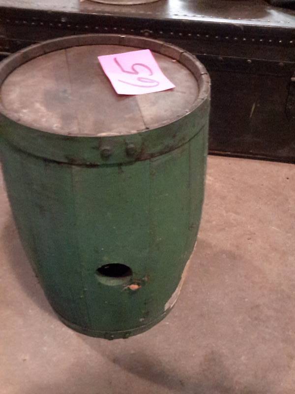 lot 65 image: Vintage Wood Barrell..  21 in  x 12in diameter