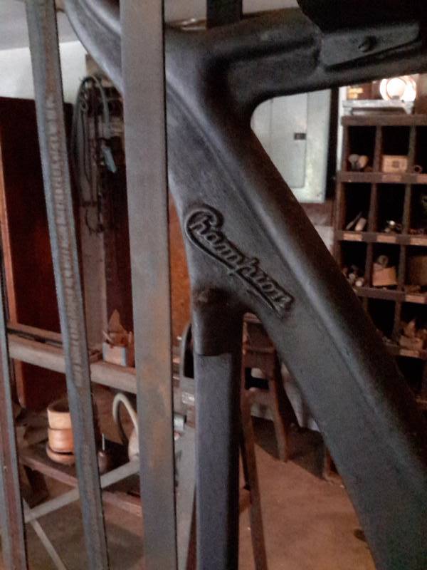 lot 11 image: CHAMPION, Belt Driven Drill Press.. 2 speed
