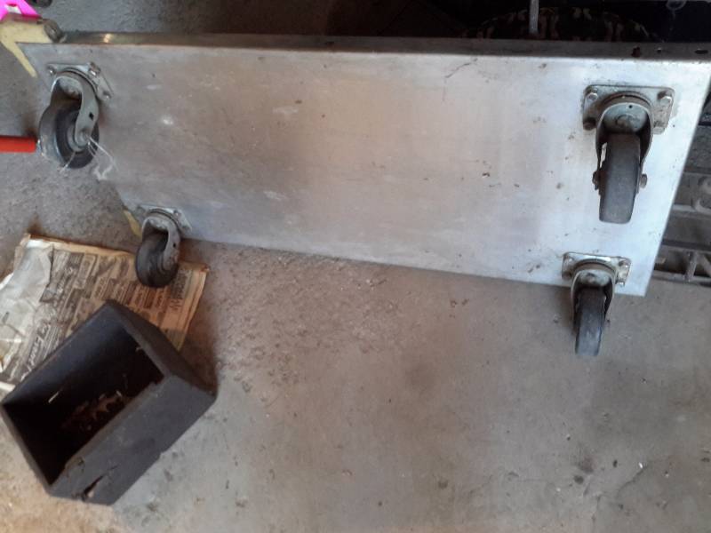 lot 153 image: Galvanized flat cart and old wood box