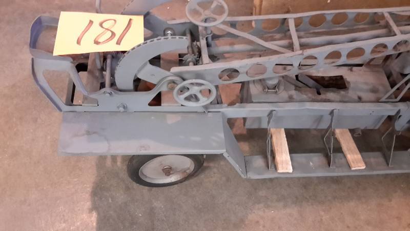 lot 181 image: Vintage Fire Truck Toy.