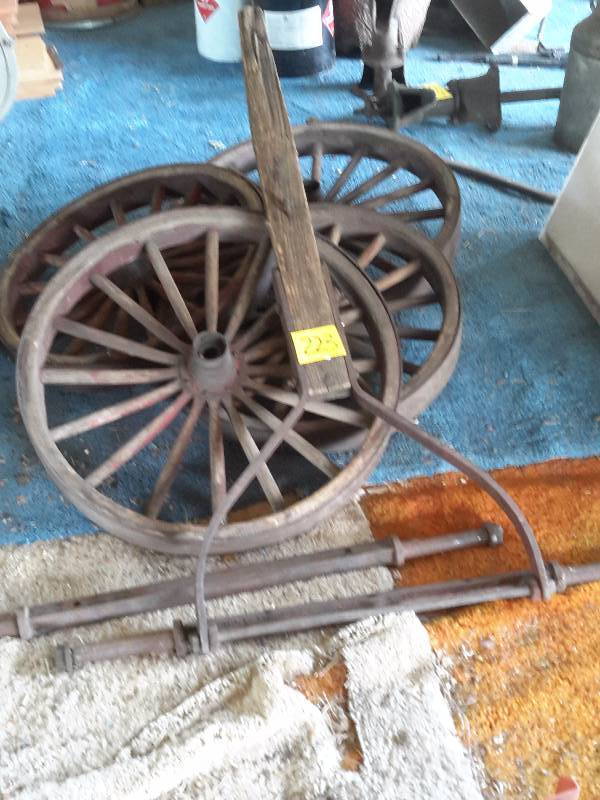 lot 223 image: Set of Wood Spoked wheels, frame and pull for a wagon