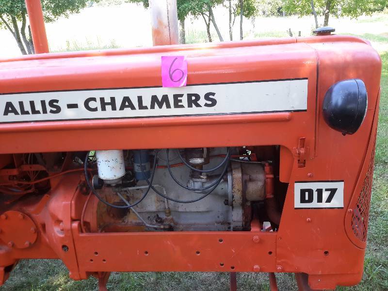 lot 6 image: Allis Chalmers, D17 Tractor  Serial No. 4451
