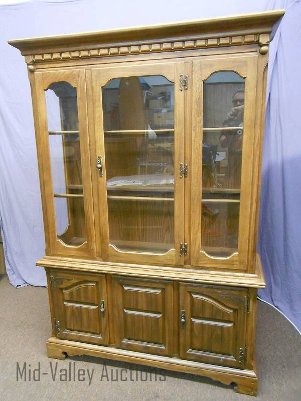 Lighted Buffet