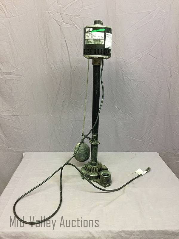 Pedestal sump pump