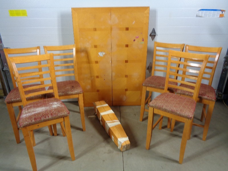 lot 111 image: High Top Table and Chairs