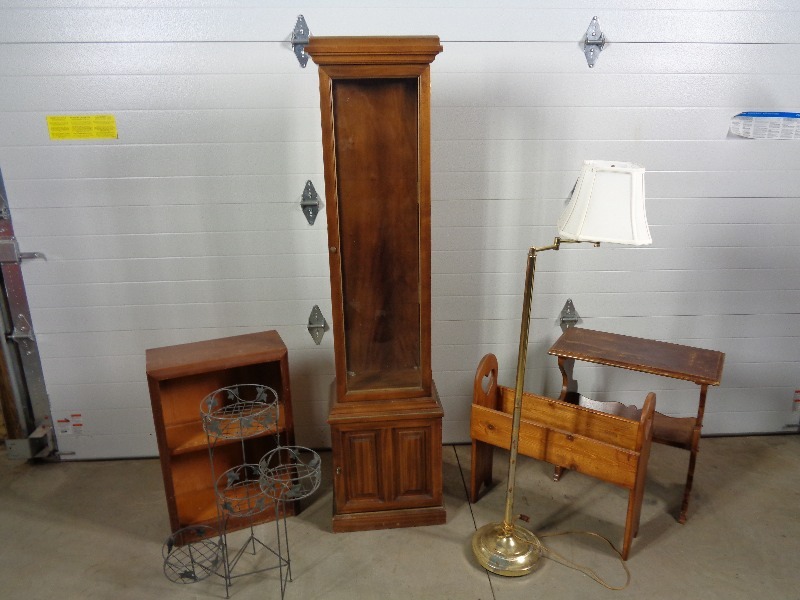 lot 115 image: Take What You Want Furniture