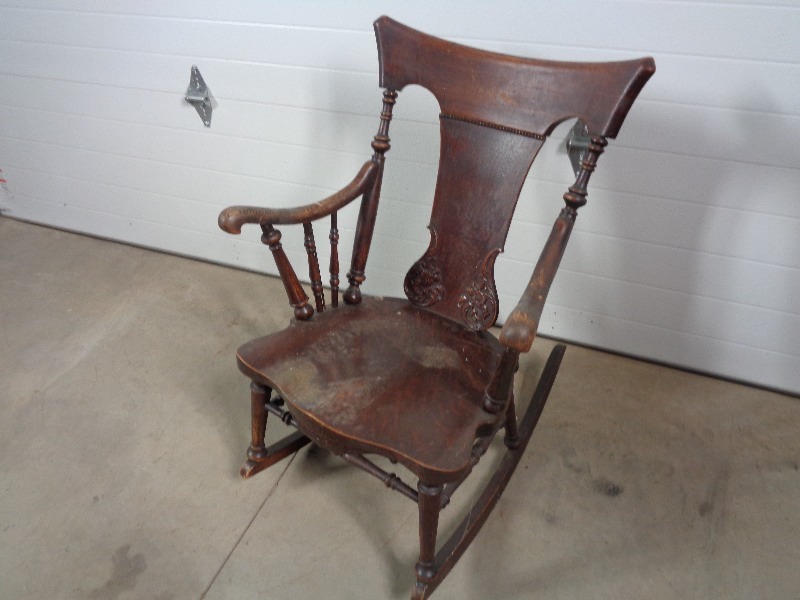 lot 126 image: Old Wood Rocking Chair