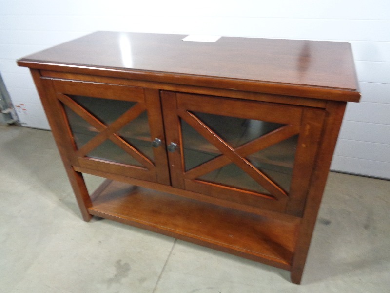 lot 128 image: TV Stand  Entertainment Center