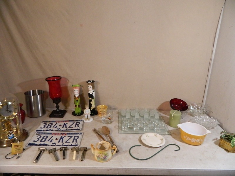 lot 187 image: Vintage Razors, Westminster Clock, and More