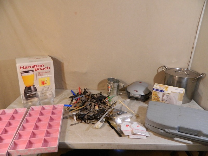 lot 204 image: New Blender, Silverware, and Stockpot