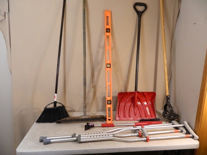 lot 76 image: Long Handle Tools, Level, Etc
