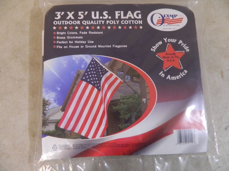 lot 20 image: New US Flag