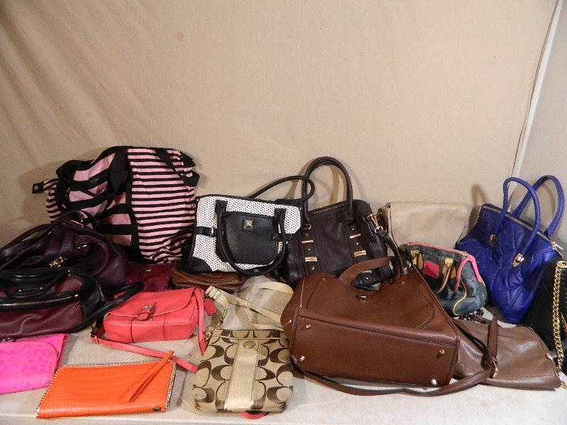 lot 98 image: Purses