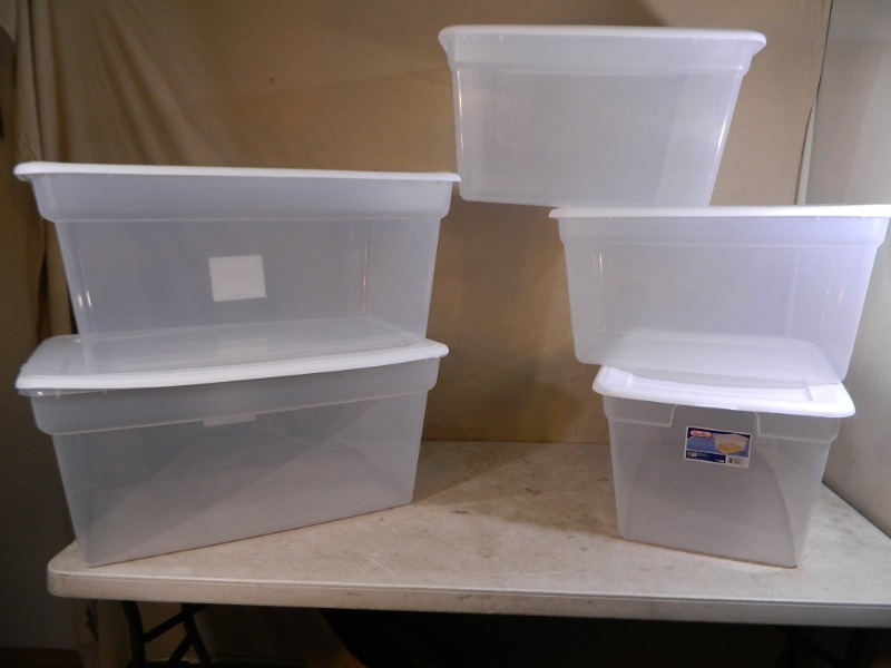 lot 151 image: 5 Totes with Lids