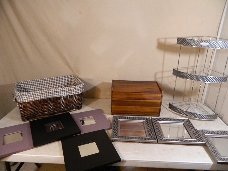 lot 173 image: Wall Hanging Mirrors, Metal Shelf and More