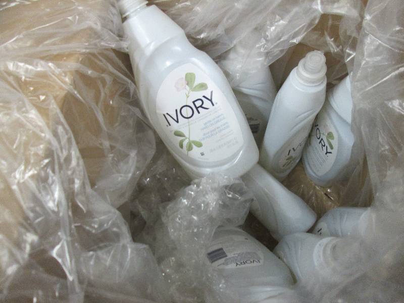 lot 74 image: Lot of 9 Ivory Concentrated Dishwas...