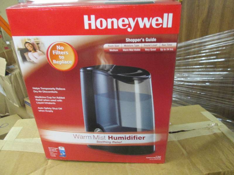 lot 89 image: Honeywell Portable Warm Misting Hum...