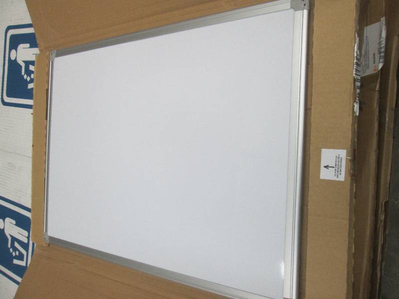 lot 122 image: 1.5x2 Magnetic White Board...