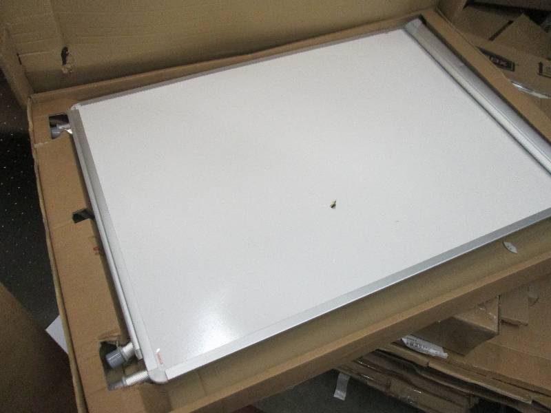 lot 124 image: Easel WhiteBoard- damaged...