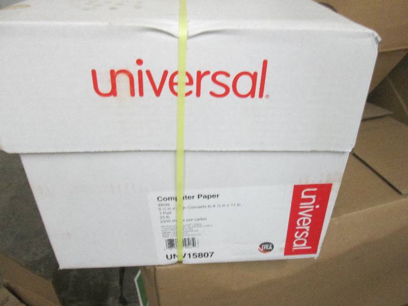 lot 146 image: Case of Universal 2300 sheets White...
