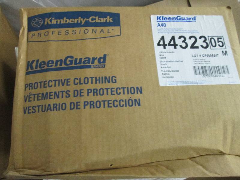 lot 164 image: Case of 25 Kleenguard Large Safety ...