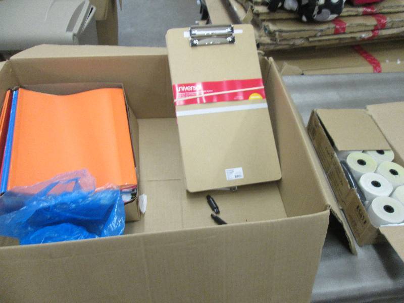 lot 176 image: Box of Colored Hanging Files, 4 Lar...