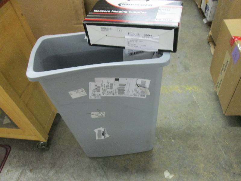 lot 179 image: Large Grey Trash Bin, Innovera Tone...