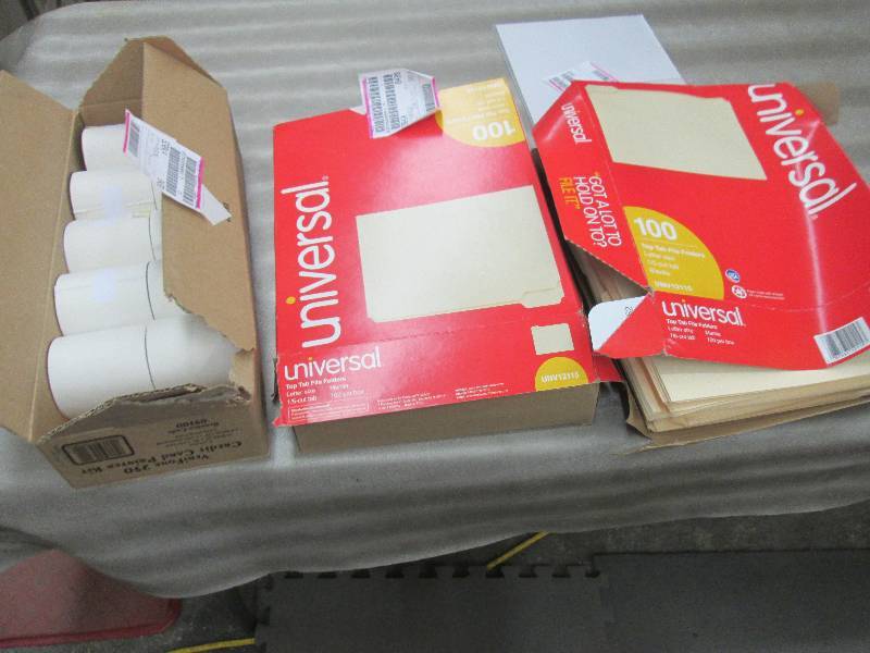 lot 184 image: 2 Boxes of 100 Universal Top Tab Fi...