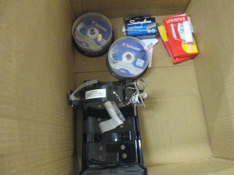 lot 190 image: 2 Toner Cartridges, 2 Pks BD-R disc...