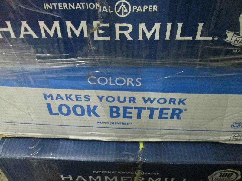 lot 207 image: Case of Hammermill 8.5x11 inch 20 l...