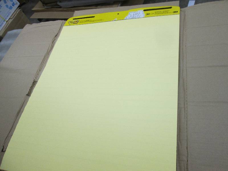 lot 236 image: Post-it Easel Pads Self-Stick Easel...