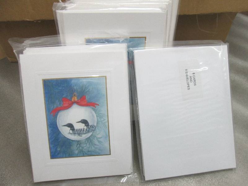 lot 292 image: Lot of 8 pkgs of 8 Loon Holiday Not...