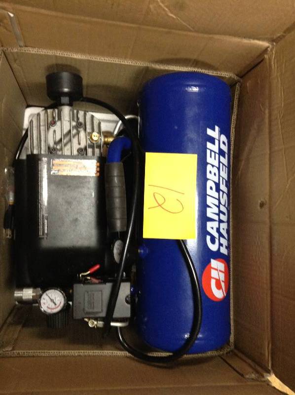 lot 12 image: CH 4 Gallon Air Compressor DC0400
