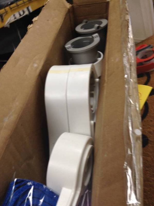 lot 20 image: Deluxe Solar Cover Reel