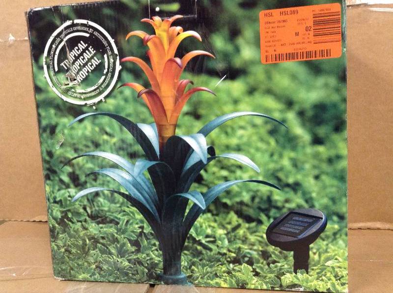 lot 59 image: Solar LED Plant Light Bromeliad Brown Outdoor Lighting Floral Glass Colorful