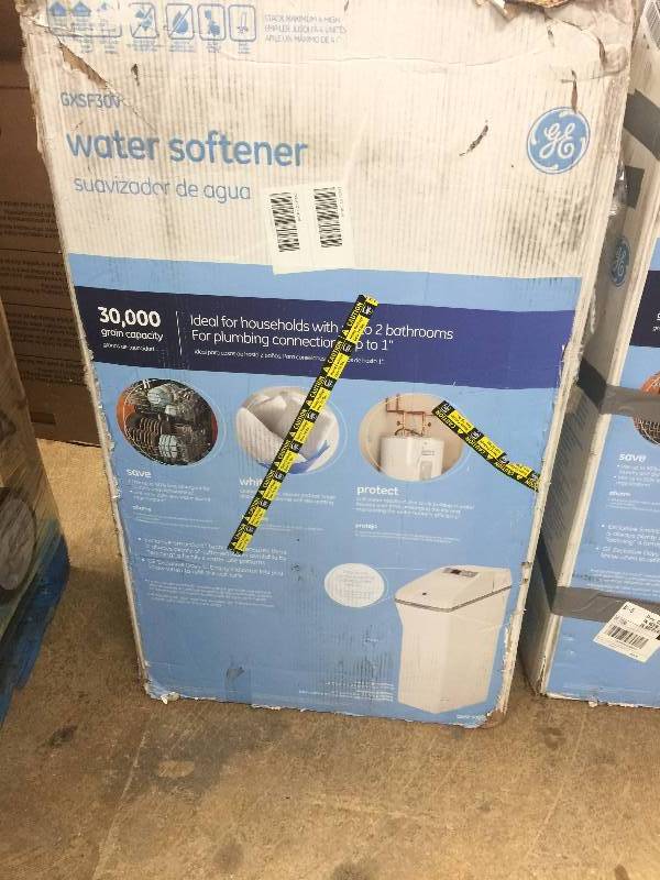 lot 123 image: Lot of 4 GE 30,000 Grain Water Softener port parts o repair
