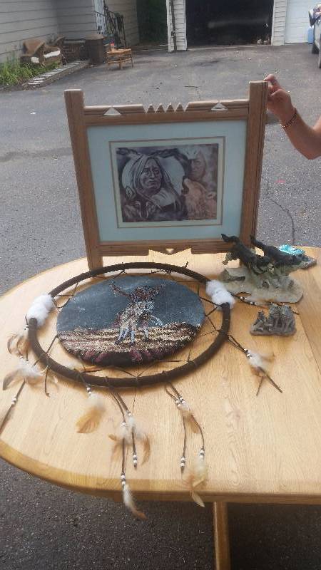 lot 52 image: Native American Picture, Dream Catcher 2-Wolf Figurines
