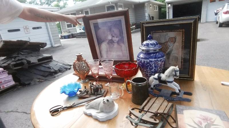 lot 57 image: Small Wood Table, 2-Pictures, Assorted Glassware & Knick Knacks